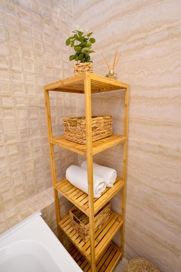 Sofia Cozy Apartment - Underground Private Parking Bucarest Extérieur photo