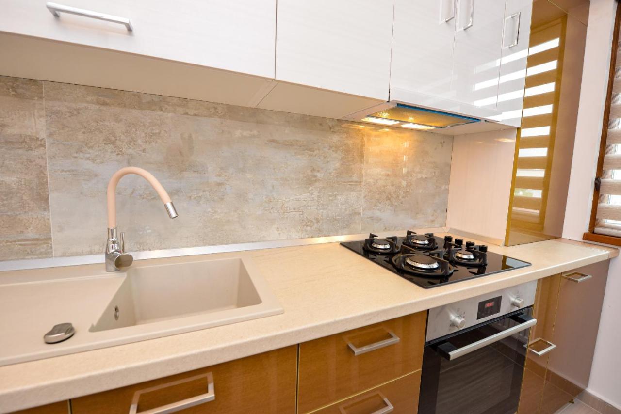 Sofia Cozy Apartment - Underground Private Parking Bucarest Extérieur photo